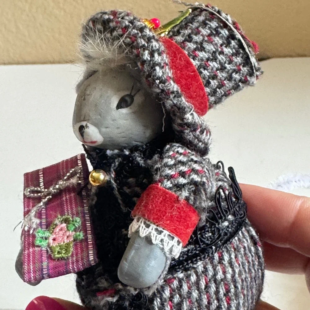 Vintage Christmas Mouse Figurines Set of 2 Festive Grey Mice Holiday Decor 4in